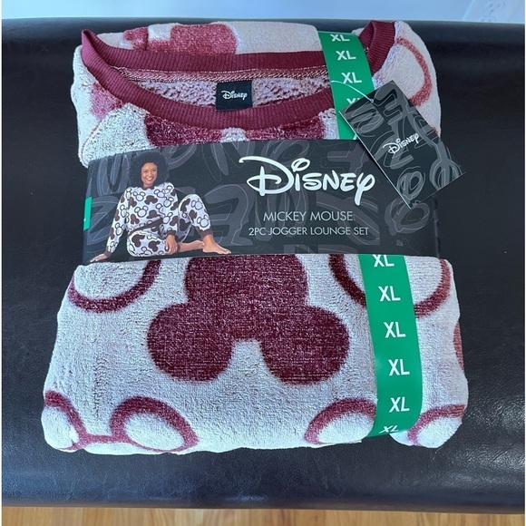 Disney two piece jogger lounge wear set new with tag size extra large 16/18 - Picture 9 of 13